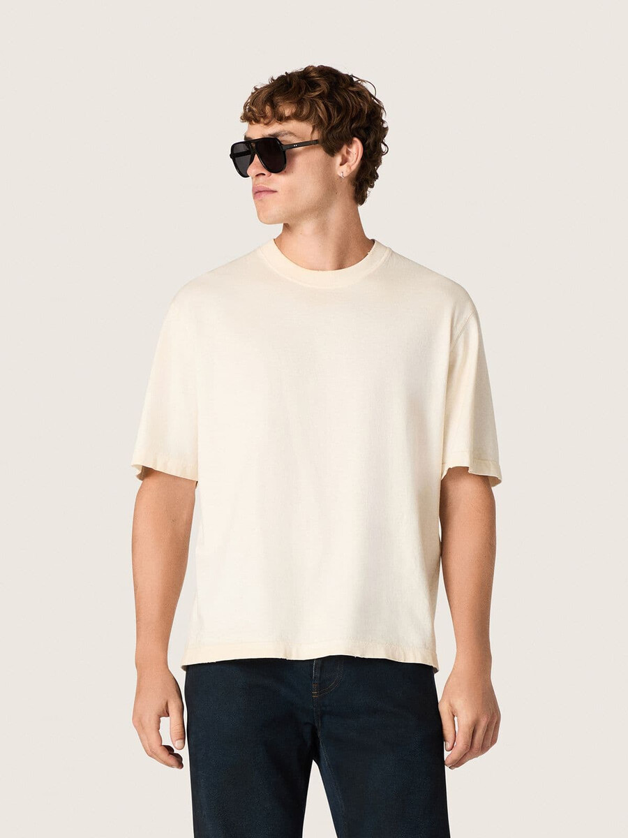 unisex bombažna majica z zvezdico v vintage beli barvi s črnim potiskom na hrbtu