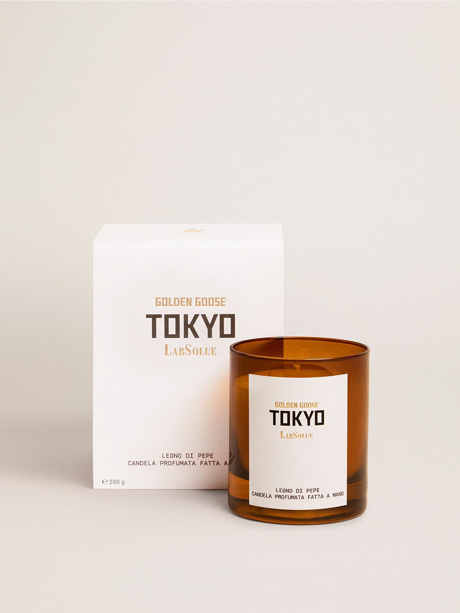 dišeča sveča tokyo essence pepper wood 200 g.