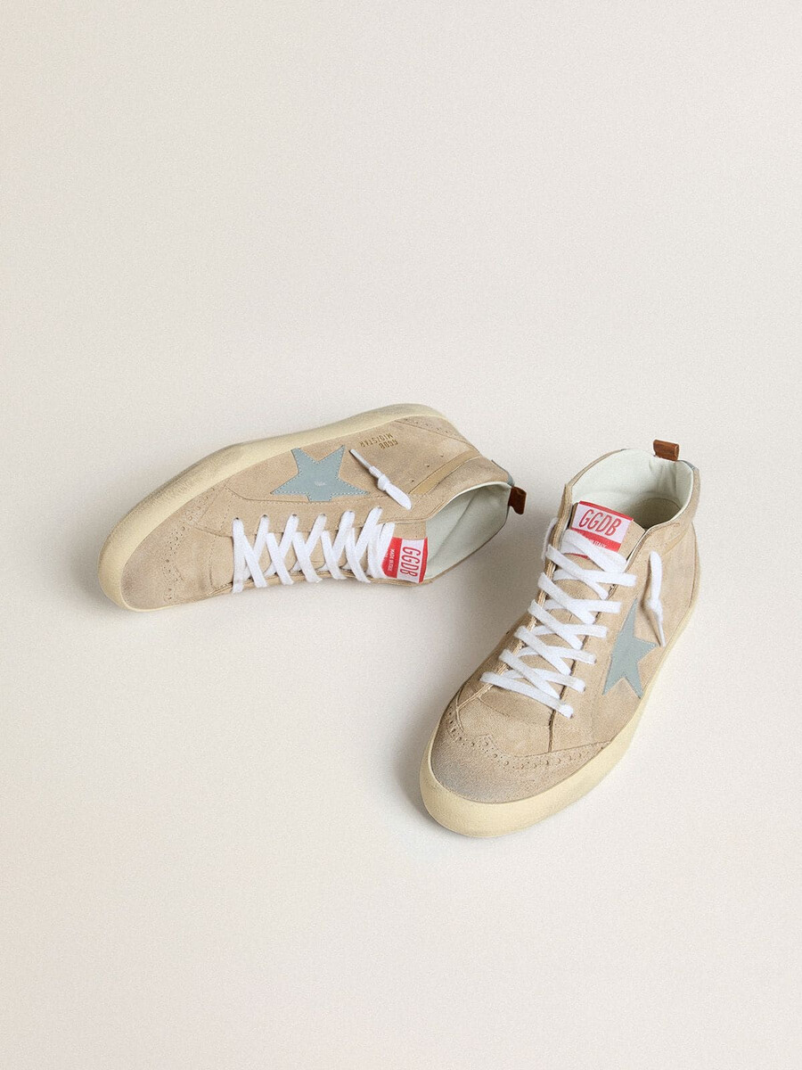 moški čevlji mid star iz bež semiša s svetlo modro usnjeno zvezdo in jezičkom na peti