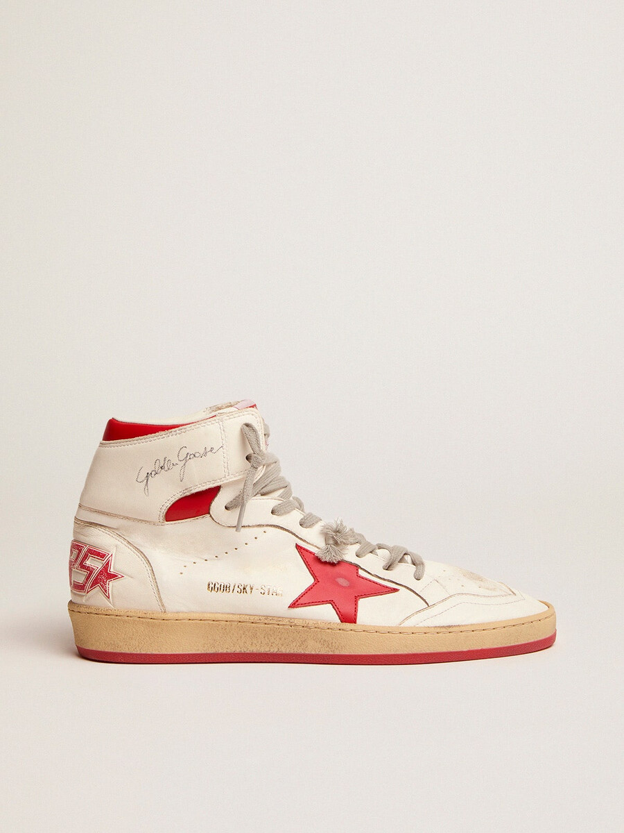 Ženski čevlji sky-star iz bele nape z rdečo zvezdo in jezičkom na peti