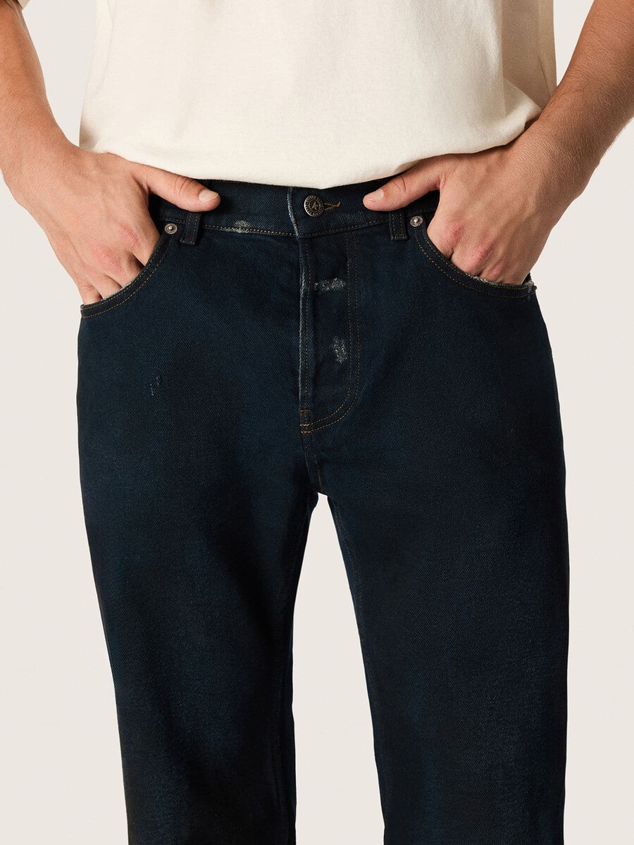 moške slim fit kavbojke iz temnega indigo raztegljivega jeansa