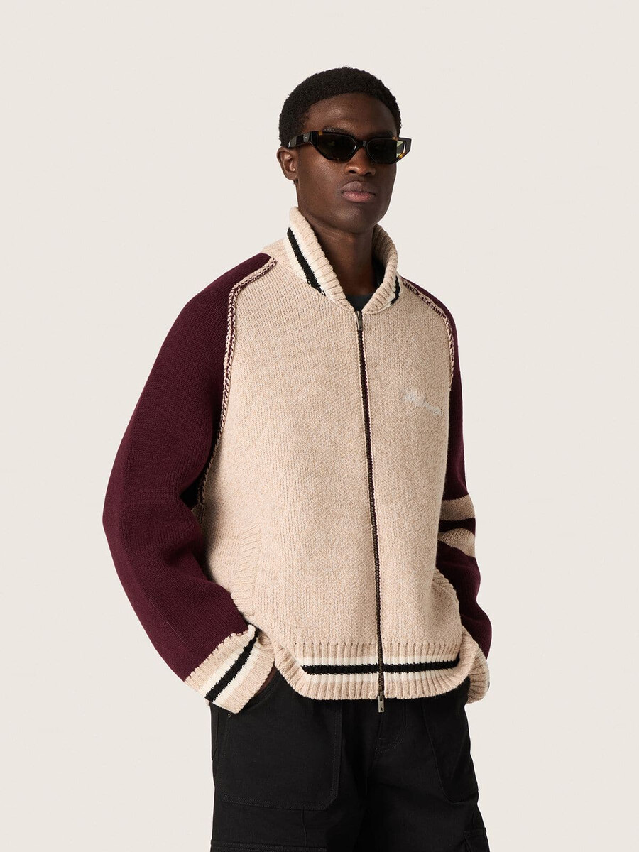 unisex bomber jakna iz bele in bordo žakard pletenine