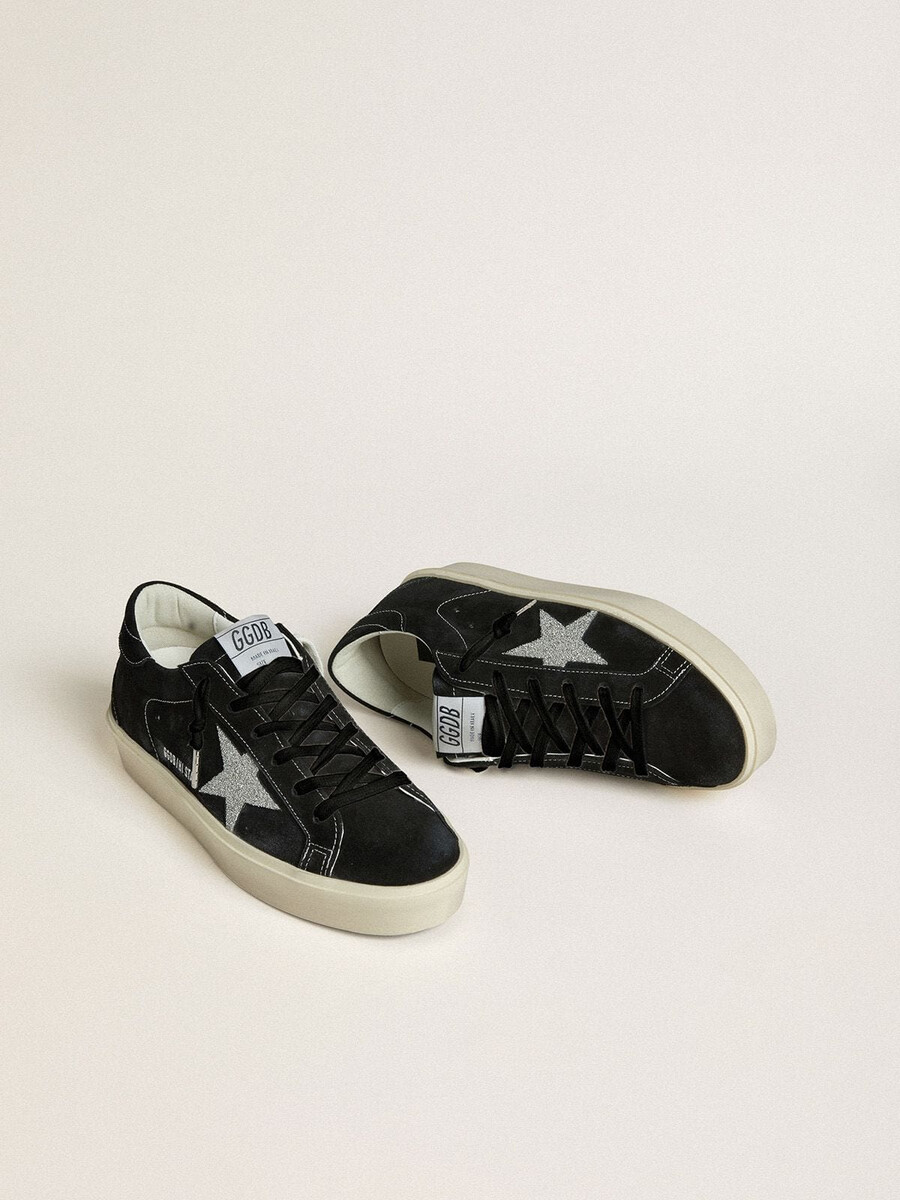 Ženski čevlji hi star iz črnega semiša s srebrno zvezdo s kristali swarovski