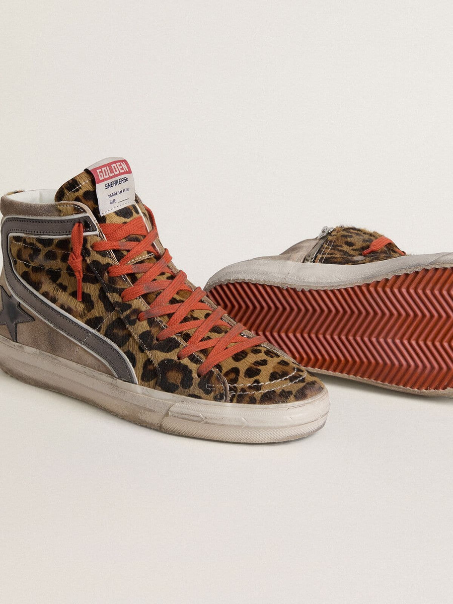 Ženski natikači ltd iz leopardjega vzorca ponijeve kože z metalno usnjeno zvezdo in bliskavico